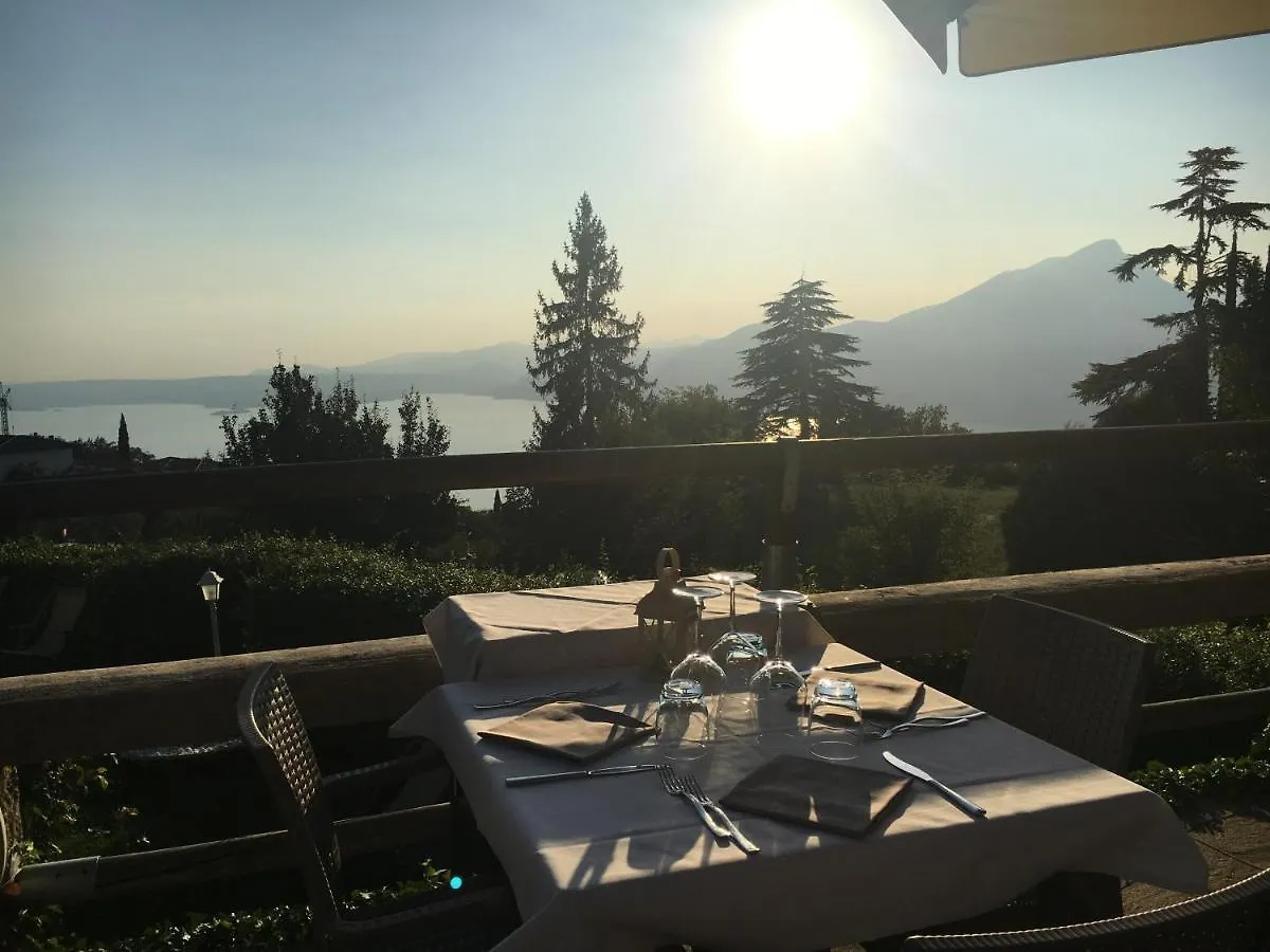 Hotel Bellavista San Zeno di Montagna 3*,